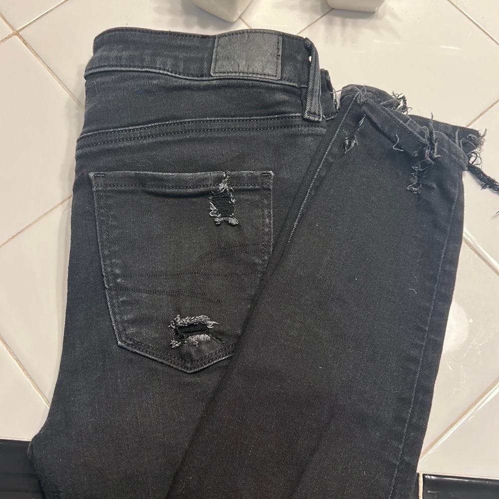 American eagle stretchy ripped skinny jeans